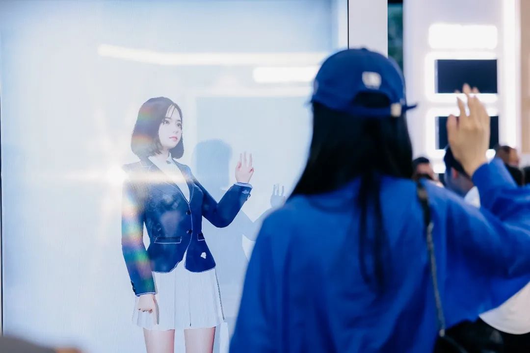 “AI+智能显示”引领未来 xkty.com星空新品InfoComm展大放异彩